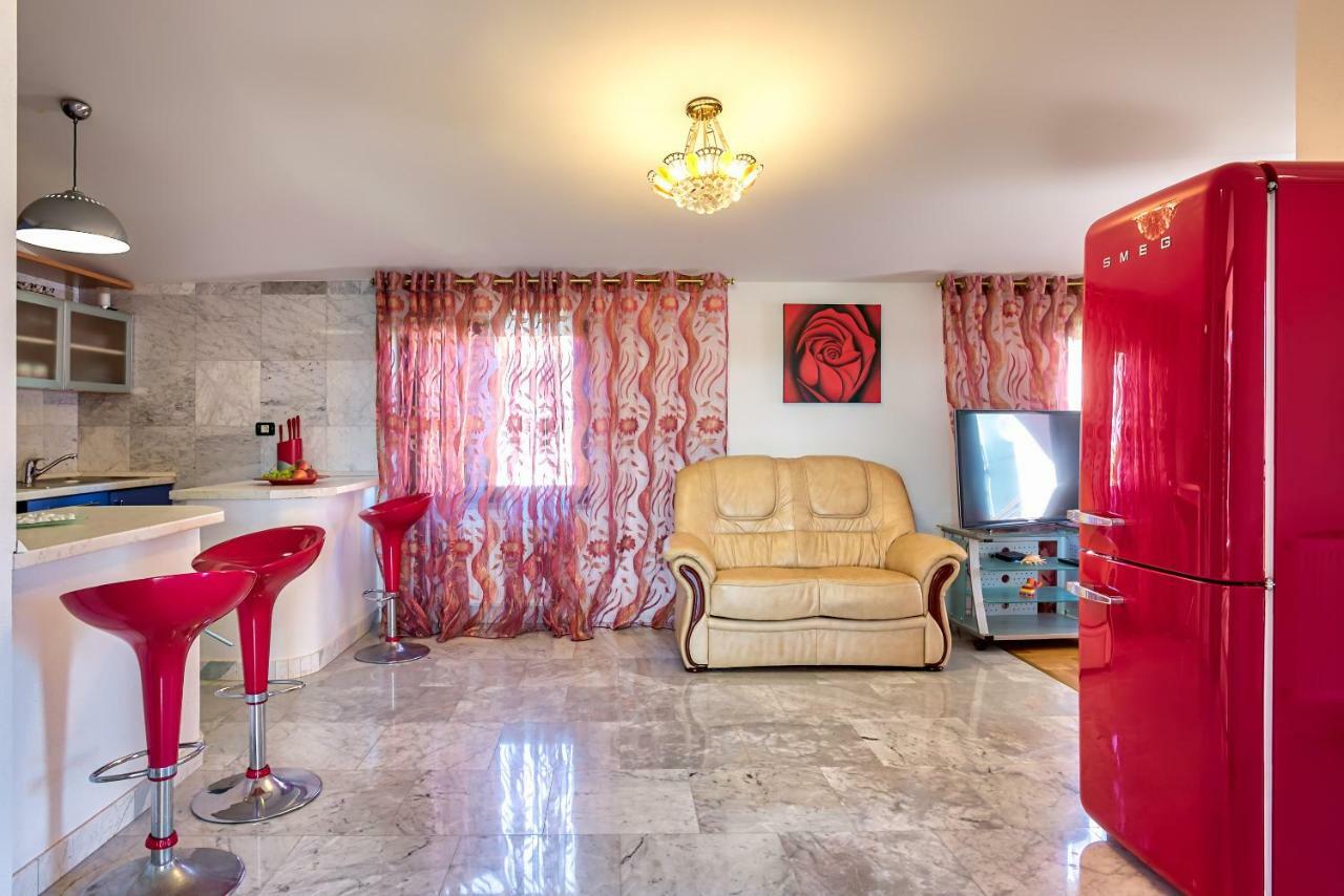Villa Valentina Premantura Buitenkant foto