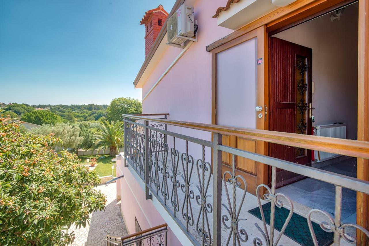 Villa Valentina Premantura Buitenkant foto