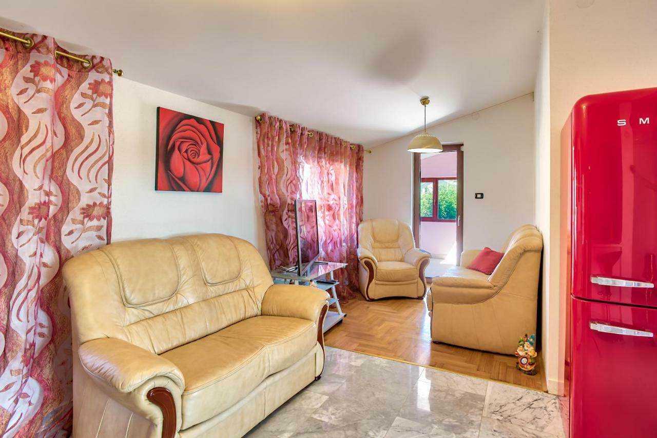 Villa Valentina Premantura Buitenkant foto